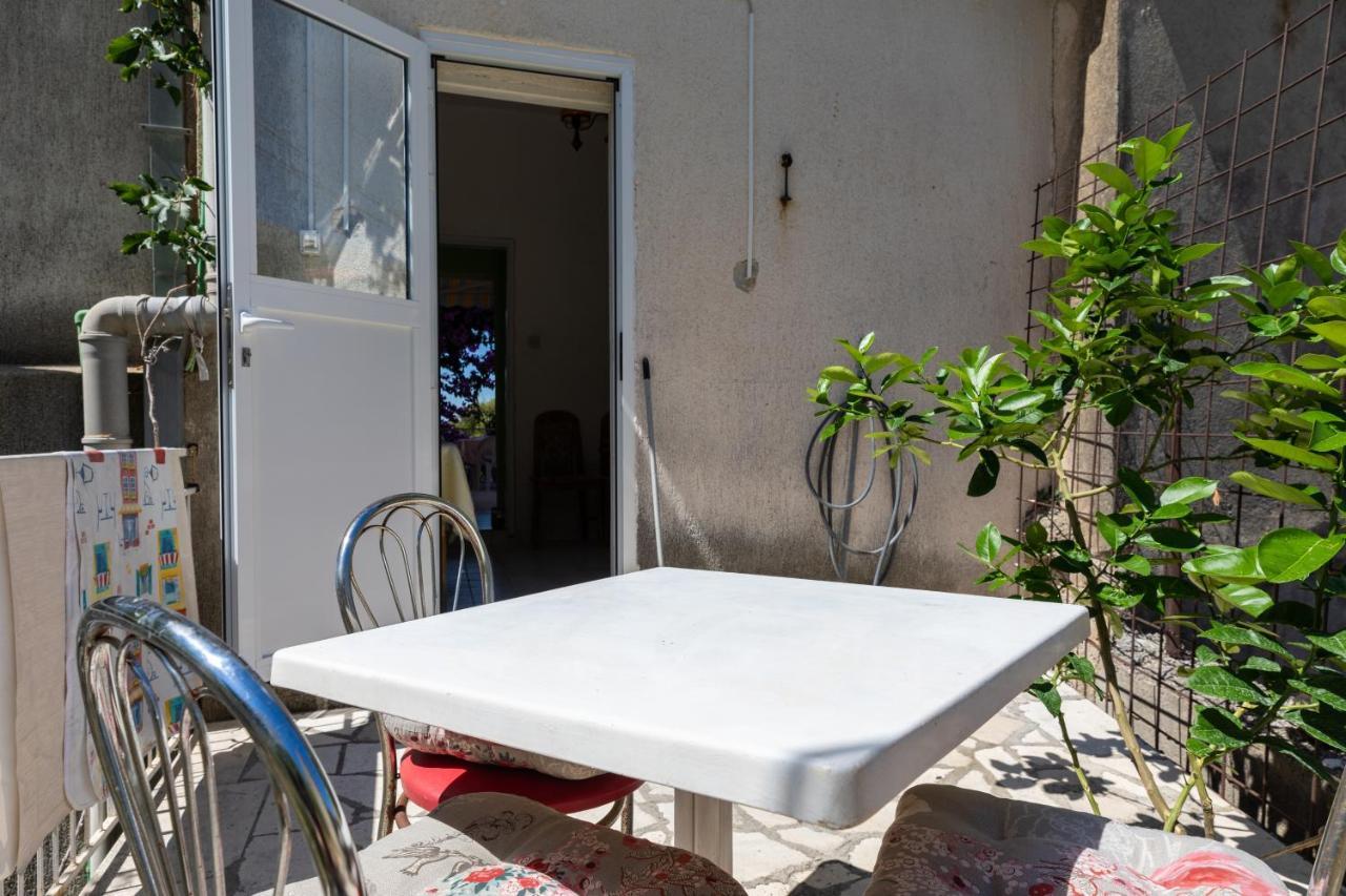 Apartments With A Parking Space Sumpetar, Omis - 9436 Exterior foto
